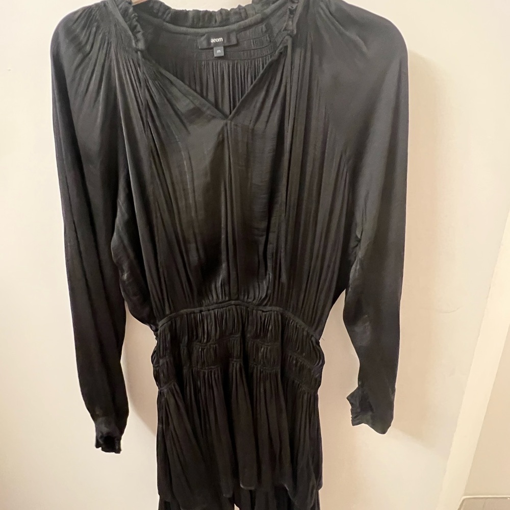 Black long sleeve dress size M 🖤